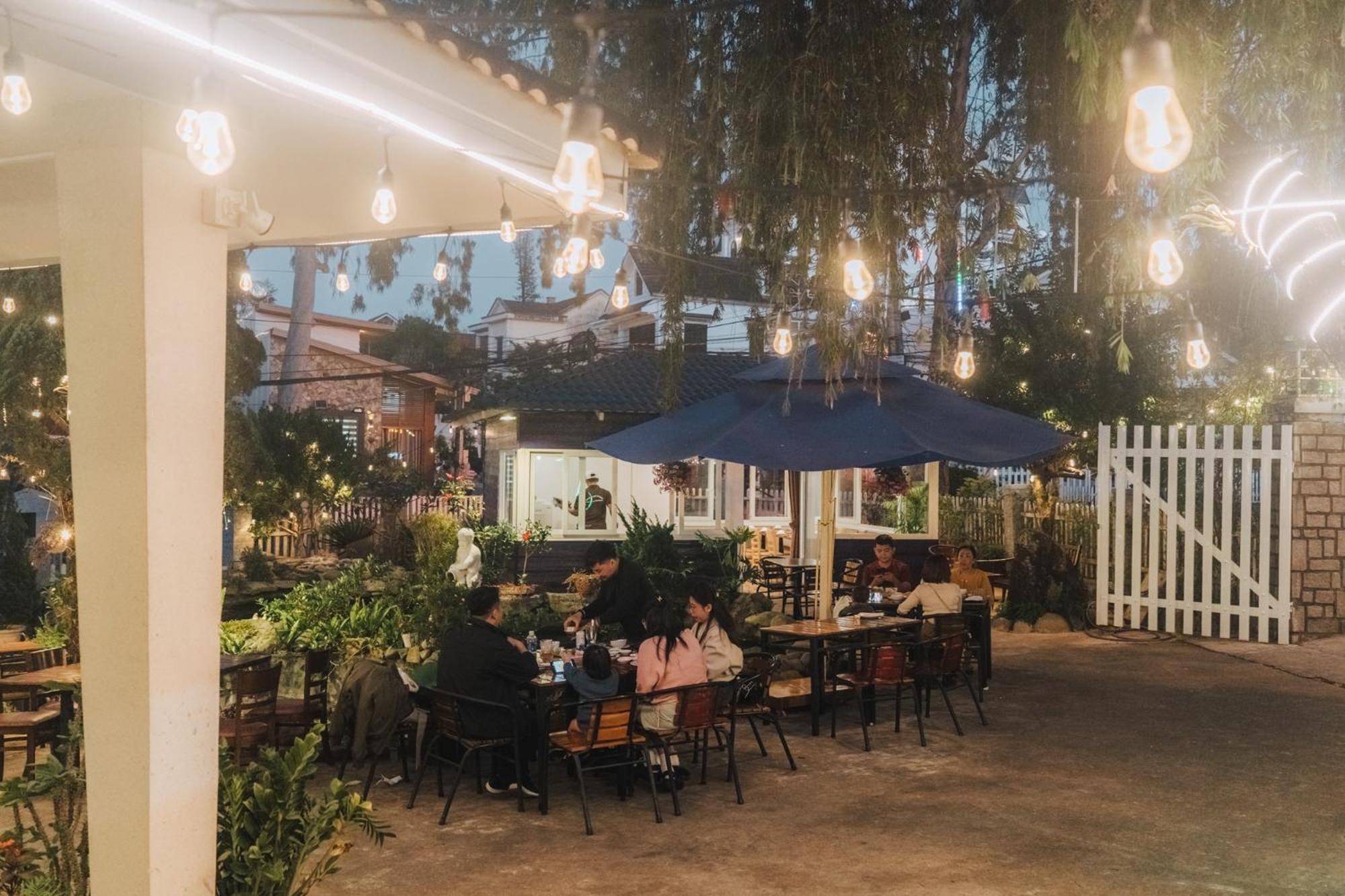 Villa Hotel Du Thuyen Dalat Bagian luar foto